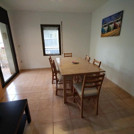 Appartement T4 A 100 Metres De La Plage Росас Экстерьер фото