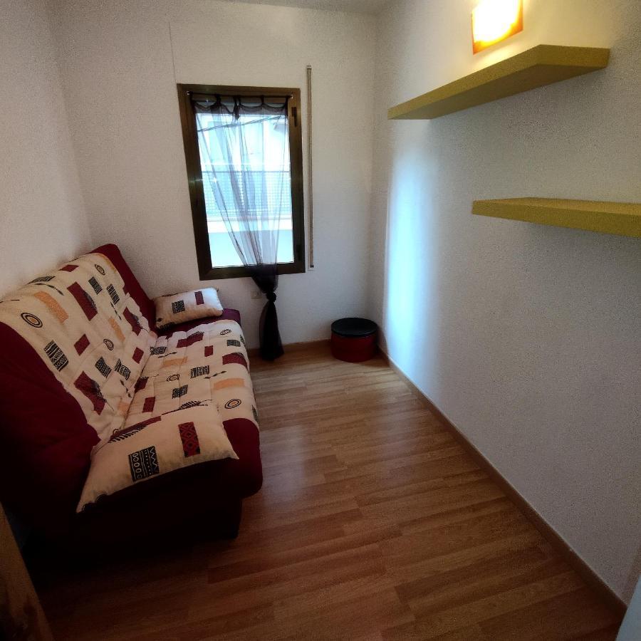 Appartement T4 A 100 Metres De La Plage Росас Экстерьер фото