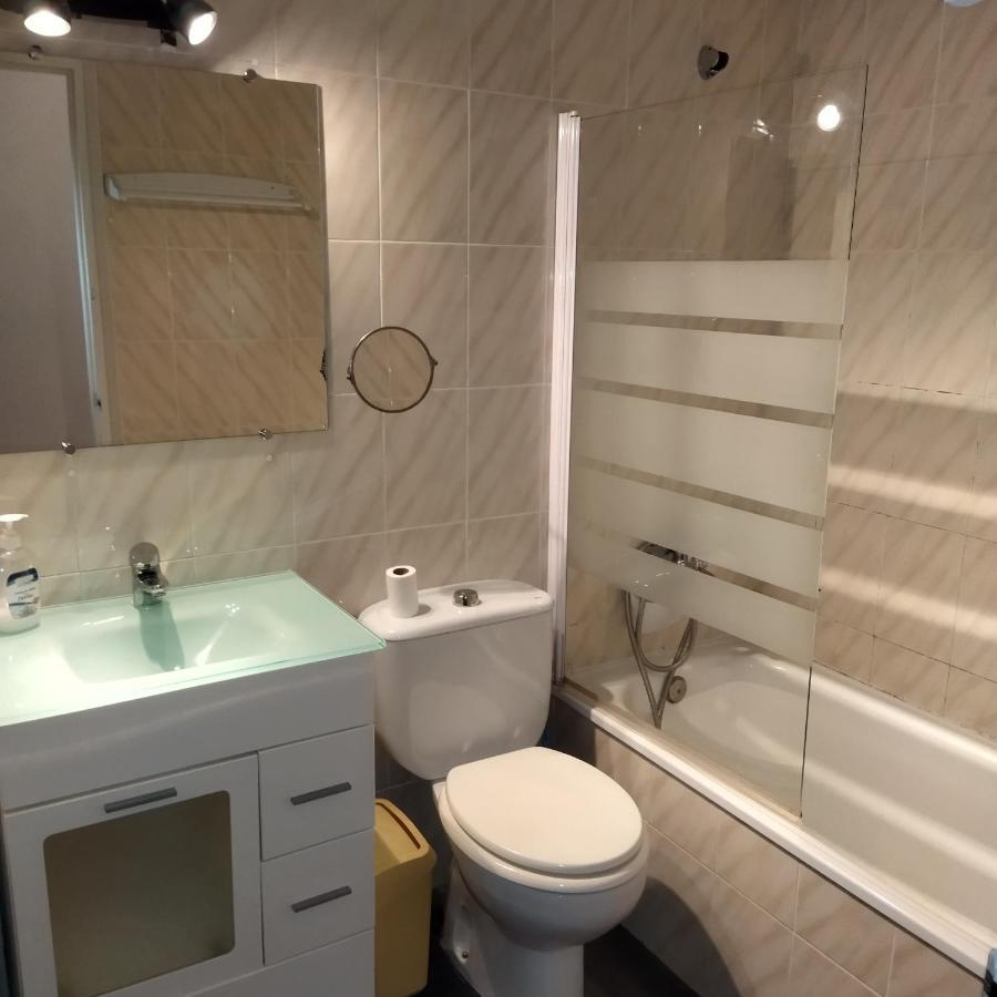 Appartement T4 A 100 Metres De La Plage Росас Экстерьер фото